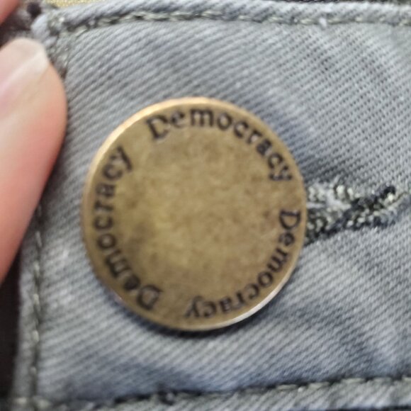 Democracy Jeans Women’s Size 6 Olive Green Cargo Style Stretch Denim - Picture 10 of 13